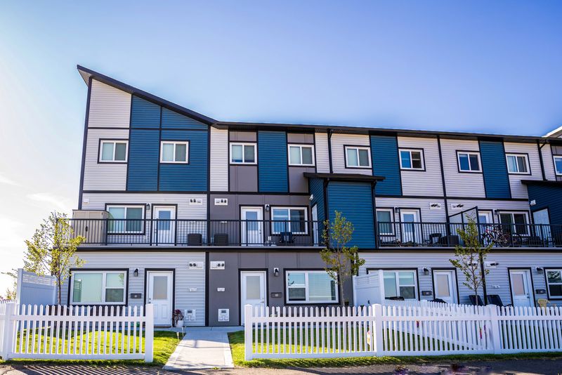 Plainsview Townhomes Rosewood Park, Regina rentals